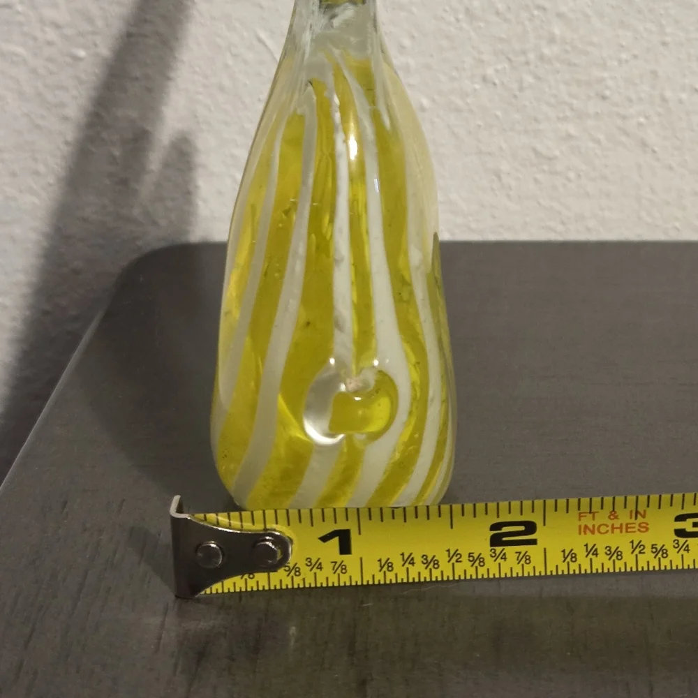 Vibrant Yellow and White Glass Fish - Picture 8 of 8
